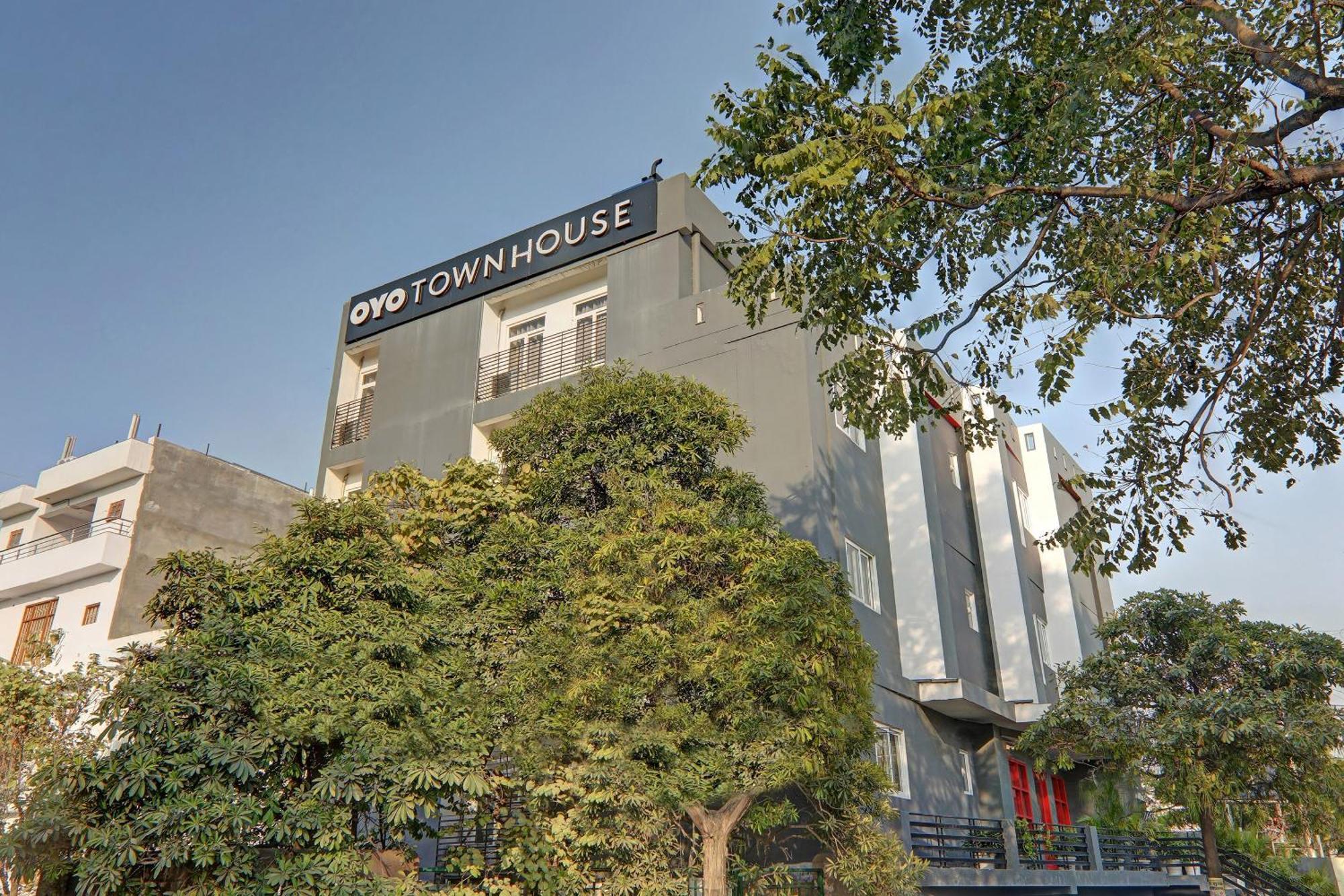 Super Townhouse 139 Ashiyana Smriti Upvan Near Emerald Mall Lucknow Bijnaur Εξωτερικό φωτογραφία